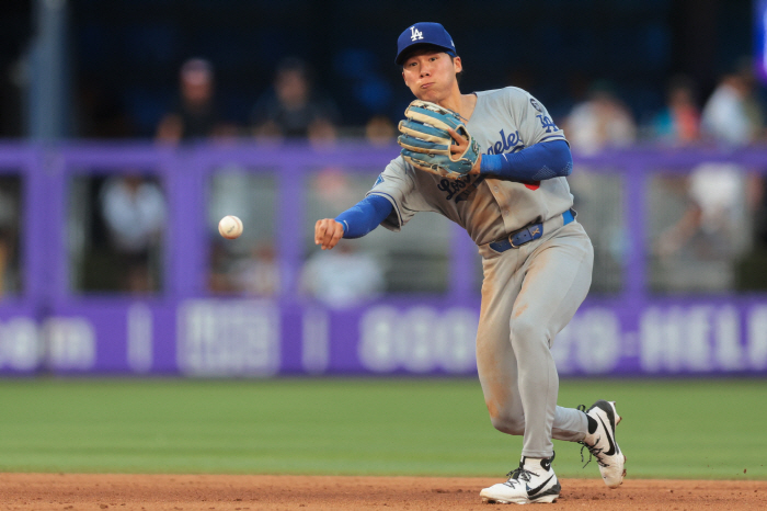 'My heart is racing even for a moment,' said Kim Hye-sung, a .400 hitter who quickly adapted to the KIM big league. He has a good feeling of hitting in three consecutive games and a batting average of 0.417 for a long time