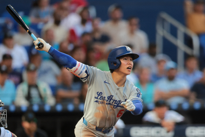 'My heart is racing even for a moment,' said Kim Hye-sung, a .400 hitter who quickly adapted to the KIM big league. He has a good feeling of hitting in three consecutive games and a batting average of 0.417 for a long time