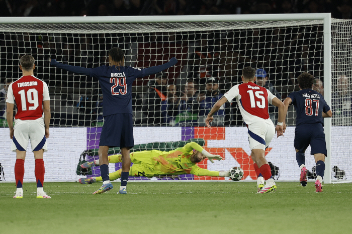 PK Missing → Realization of Justice Why would VAR intervene, Lee Kang-in be absent, and controversy over the decision...Referee's match-fixing recall of dark history was silent
