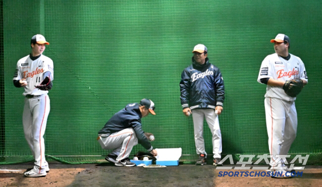 Starting pitcher, you're not alone. Monster's suggestion → Mystery exchange after Monster Wall, special routine of five eagle brothers, secret to the birth of the strongest starting pitcher with 20-6 wins and 6 losses