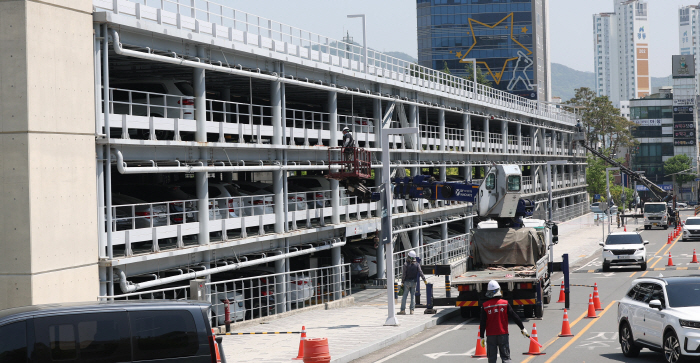 Changwon City in a rush to the public sentiment in the angry area? Target to reopen as soon as confirmed for Ulsan