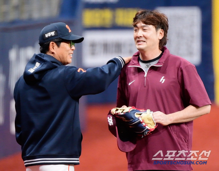 Coach Yang Sang-moon, an icon of kindness, a player who ran in a burgundy uniform 