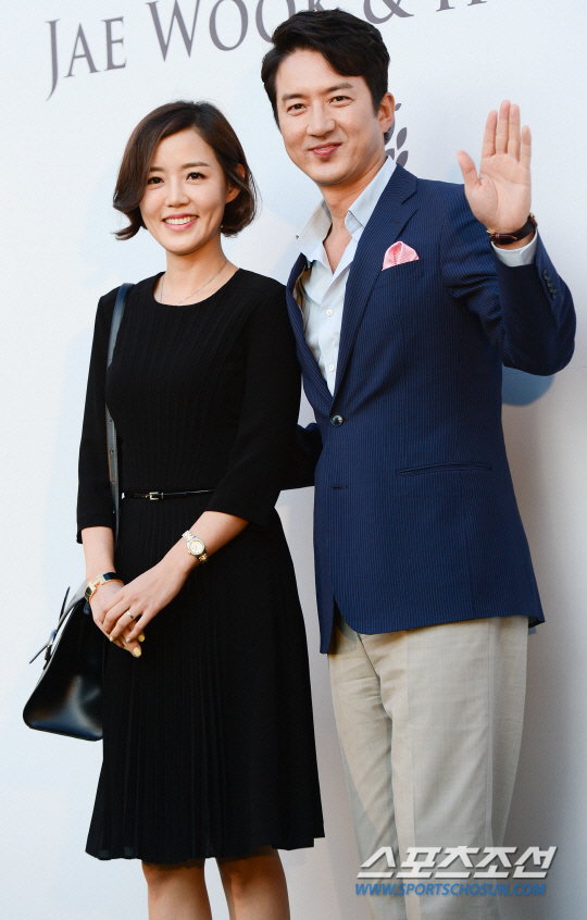 Jung Joon-ho's children's education is worth 10 billion won, and acquaintance management is worth hundreds of millions of won..♥ Lee Ha-jung's wedding ceremony alone reached 400 million won (Dongchimi)