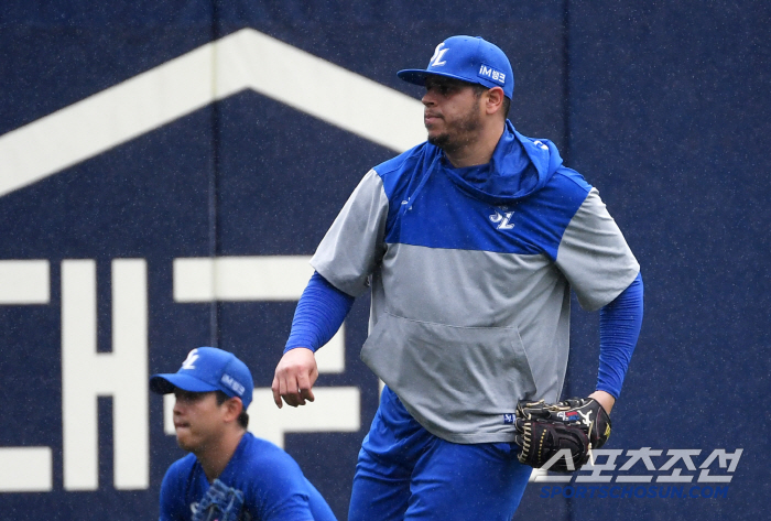Lions Park's rain has weakenedSamsung Furado vs. LG Son Joo-young, who is expected to face each other, aims to rebound from Samsung's home for the fifth consecutive loss