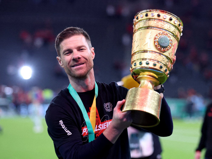  Director Alonso Leverkusen's tearful final goodbye, I return the respect he showed me until the end Real is opening a new era