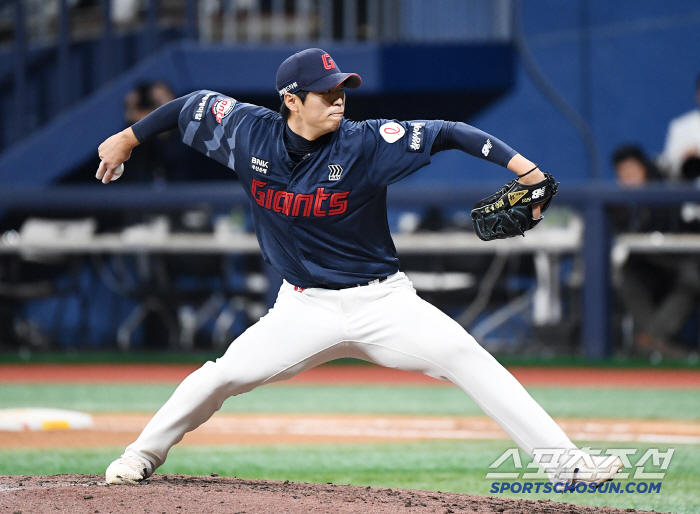The pattern is the same. Kim Tae-hyung's cool-headed analysis of the 2.1 billion must-win FA, which went down in 10 days. The bottom line is that you have to change