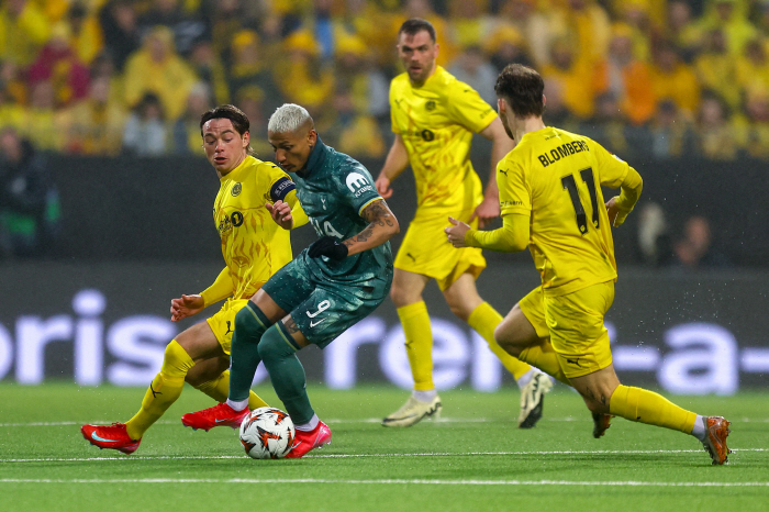 Son Heung-min's last chance to win, Tottenham completely overpowered Borda 51 to advance to the Europa Final → The opponent is Manchester United