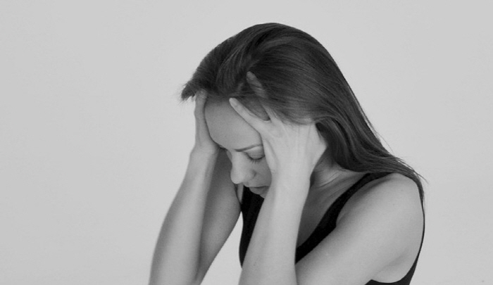 Suspected of this disease when dizziness intensifies in light, sound, and smell