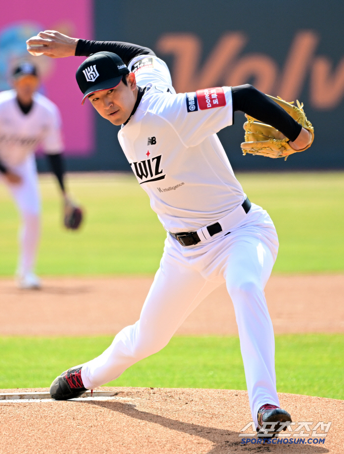 Suwon, which has been thinning, increasing, and continuing to rain. Is it a doubleheader tomorrow against Lotte KT? 