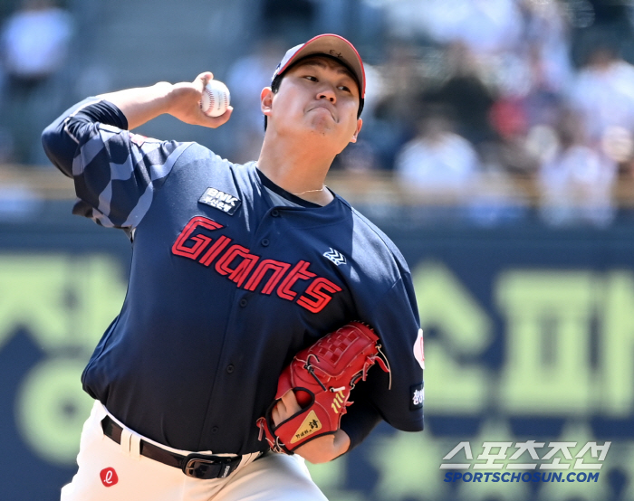 Suwon, which has been thinning, increasing, and continuing to rain. Is it a doubleheader tomorrow against Lotte KT? 