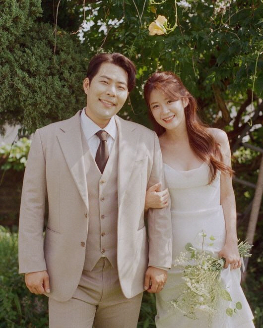 The tail is all mine! ...Kim Hae-joon and ♥ Jeon Ha-na (THE Taste Girl Seok) after 8 months of marriage to Kim Seung-hye who ate eel