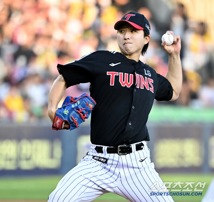 There's a controversy over aid. 5 wins, 5 wins, foreigners, and left-handed, Lim Chan-gyu.