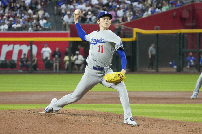 First place for Rookie of the Year award? The reality is home runs  walks factory, Sasaki lost 100 miles, lost control of the ball, hit multiple home runs for the first time, and EAR 4.72↑