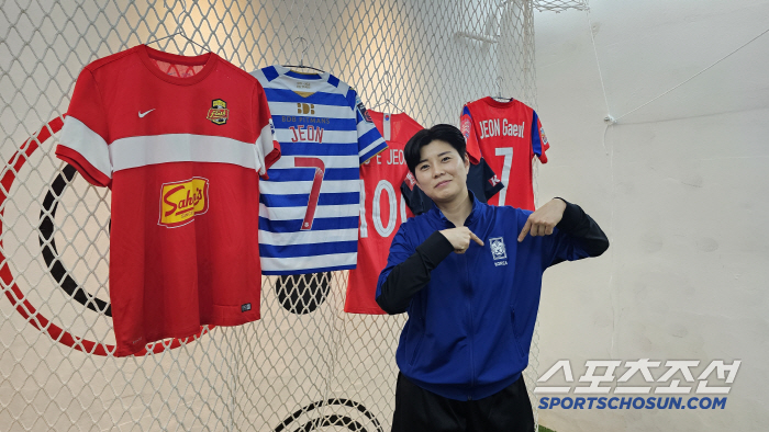 Representative of the Golden Generation KFA Director X First Jeon Kang-won will not stay in the autumn and work properly for female livestock seniors and juniors (Serious Interview)