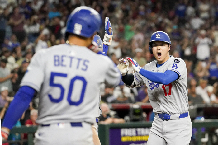 Roberts, who recalled 762 home runs Bonds to Ohtani's come-from-behind 3-pointer, the two best hitters I've ever seen, but in the clutch