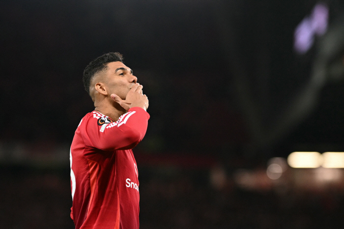 Shocking twist! Manchester United changed its plan, criticized for £375,000 a week → No transfer to the men with the final goal