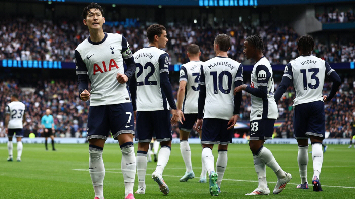 Why did it happen that when Captain → Tottenham was in a big crisis to break down the air…All the defense team will play next season