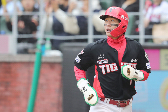 A Wobbly defending champion? I believe the winning shortstop will eventually find his place