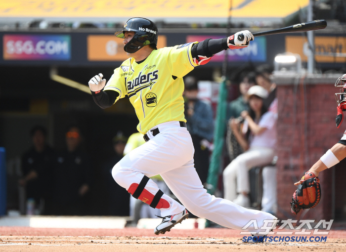 500 home runs are coming out today…Choi Jeong, silent in Game 1, will also try as the third batter in Game 2