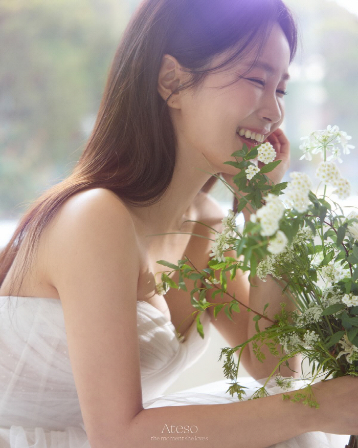 All the babies are here…Kim Jun-ho and ♥ Kim Ji-min renewed their lives as a wedding poster for remarriage