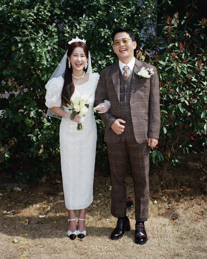 All the babies are here…Kim Jun-ho and ♥ Kim Ji-min renewed their lives as a wedding poster for remarriage