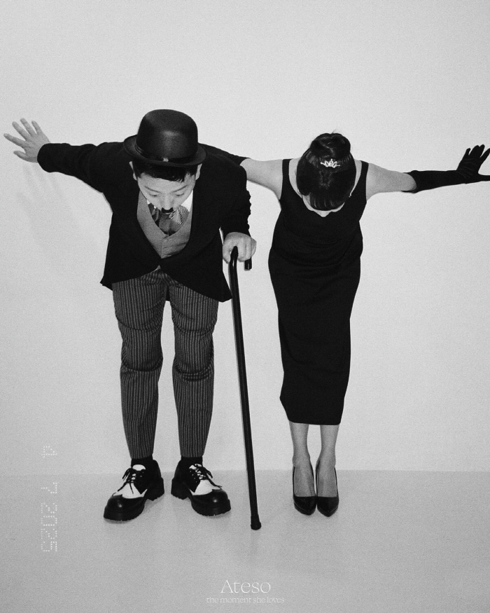 All the babies are here…Kim Jun-ho and ♥ Kim Ji-min renewed their lives as a wedding poster for remarriage