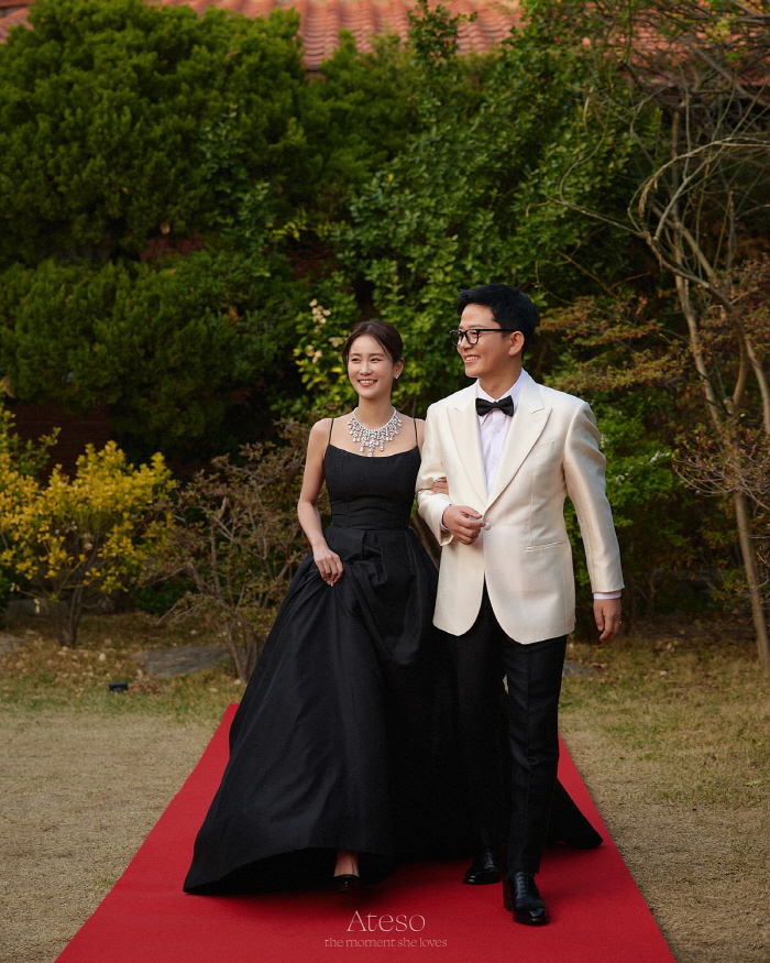 All the babies are here…Kim Jun-ho and ♥ Kim Ji-min renewed their lives as a wedding poster for remarriage