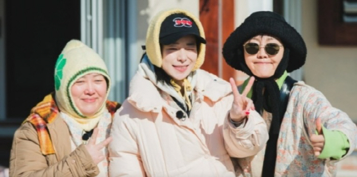 'I think I'm good at this'. Lim Ji-yeon, who adapted to the variety show, turned the tables on Wando Kim