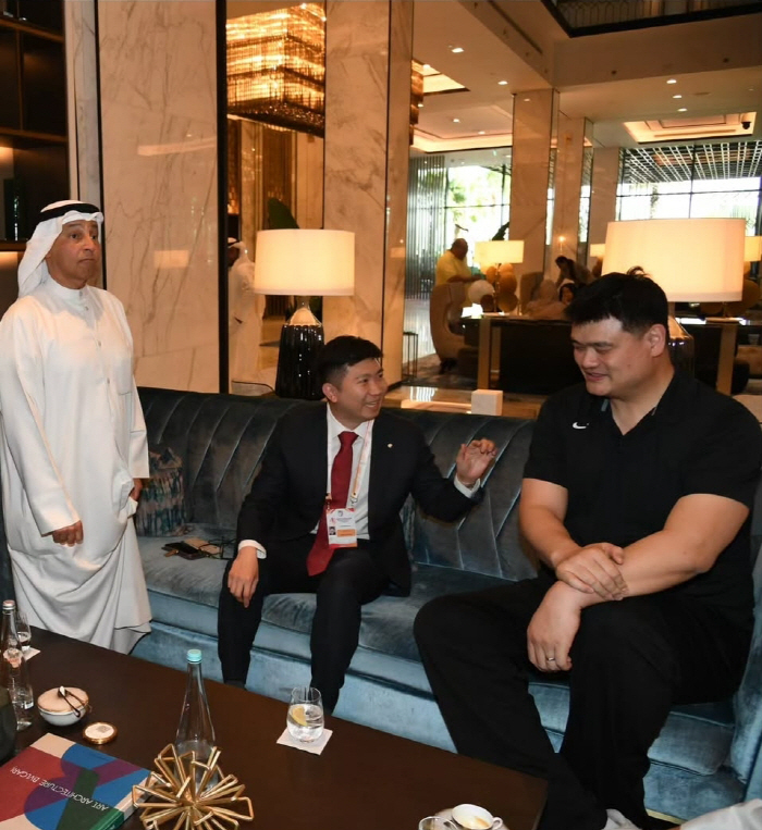 Korea-China sports legend ★ Chairman Yoo Seung Min met basketball star Yao Ming