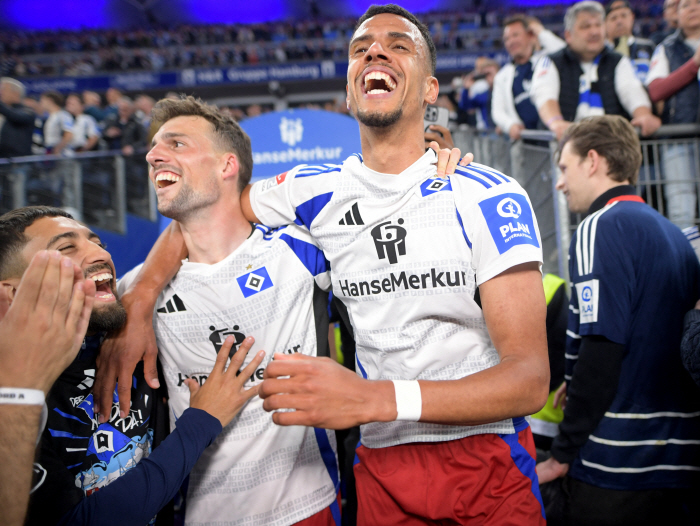 Son Heung-min's family Hamburg was promoted to Bundesliga for the first time in seven years...Son Heung-min, who became a coach and chairman born in 1990, ranked 8th → 1st place in the group