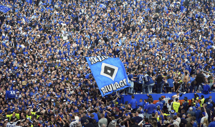 Son Heung-min's family Hamburg was promoted to Bundesliga for the first time in seven years...Son Heung-min, who became a coach and chairman born in 1990, ranked 8th → 1st place in the group