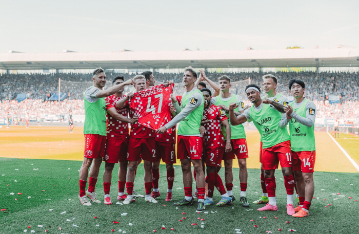 What a bummer! Lee Jae-sung, who helped the 7th player of the season, failed to advance to the UCL despite his performance, won 41 against Bochum at the first milestone threshold in the club's 120-year history → failed to advance to the UCL
