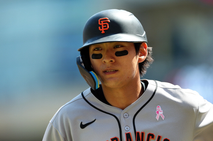 161.4km bullet hit Lee Jung-hoo escaped 3G consecutive hitless, added RBI score 0.286SF 3 consecutive losses