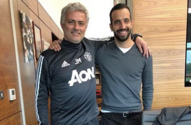 Amorim Mentor Mourinho is the No. 1 returning to Manchester United, a mess over his hint of resignation...Uncooled popularity, great Special One