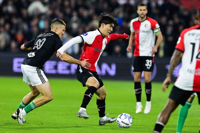 Hwang In-beom of Korea's national team rang in Tottenham's collapse and ruptured cruciate ligament, with one goal and one assist