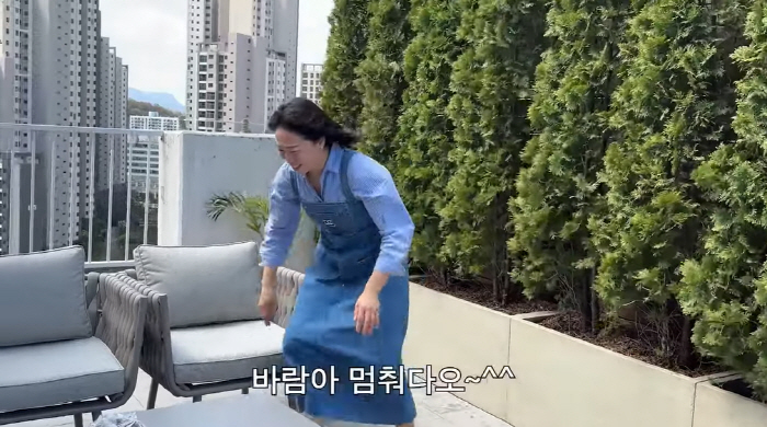 I already moved to a terrace house with reduced floor space, but it's different from romance