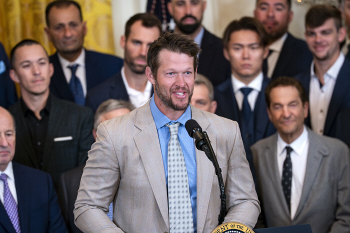 It's less than 90 miles away now, but the original ace will return, Kershaw is expected to return to the LAA match on the 19th