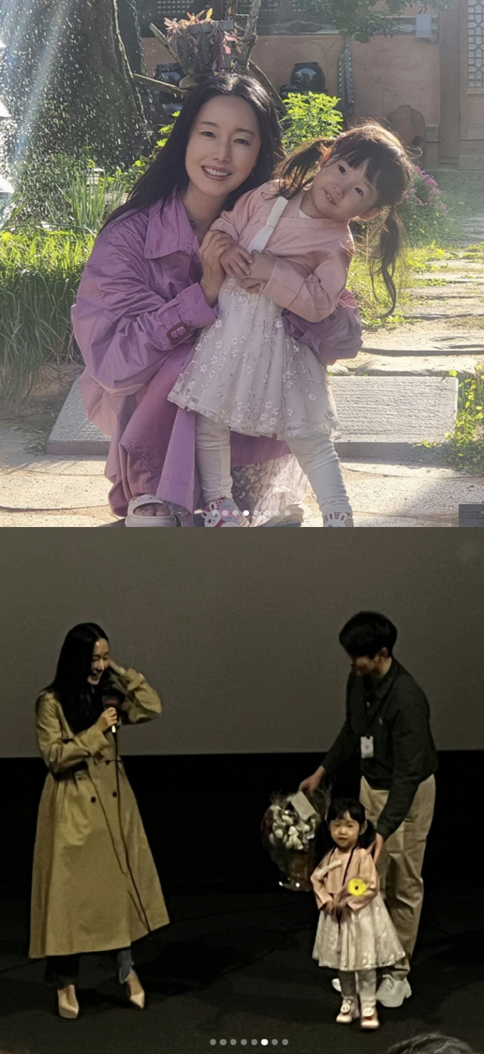 Lee Jung-hyun came to work ♥ husband  daughter..The working mom's smile is so bright