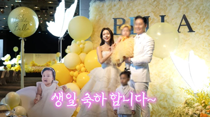 Lee Philip, the second generation of chaebol ♥ Park Hyun-sun, the first birthday party of a hotel that makes a lot of noise...The course meal is full of gifts in return