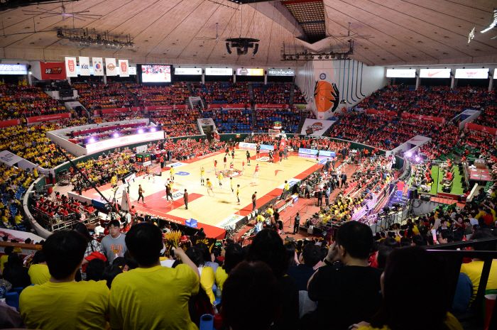 Sold out in a minute! Basketball fever is crazy, SKLG Champ is expected to be in full attendance in Game 5...Ticketing warning