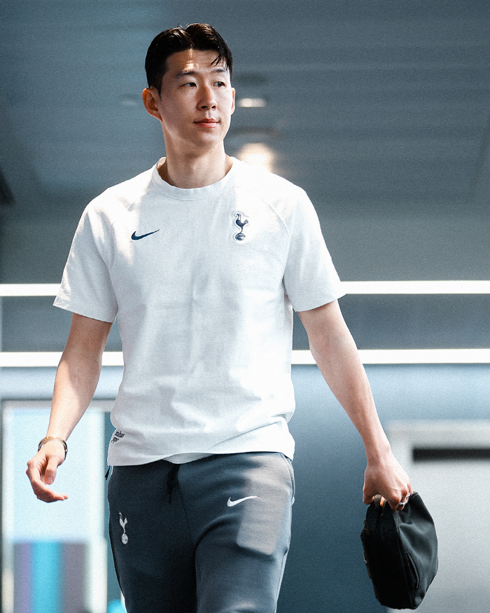 Son Heung-min's career-worst league is just around the corner, and despite his return from injury, he suffered a crushing 02 defeat by Tottenham Palace → 17th place