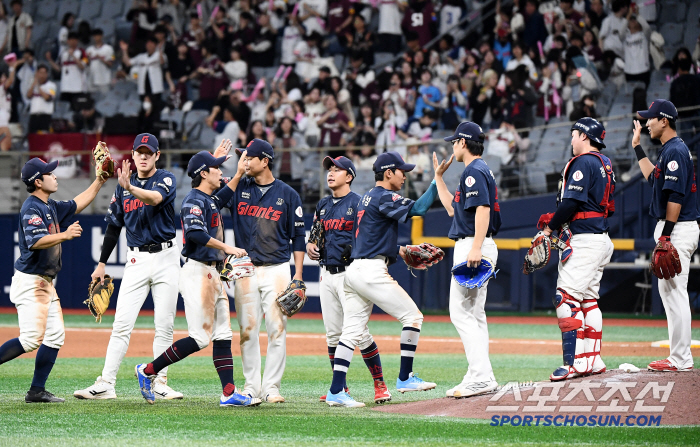 an unimaginable development. Hanwha LG Lotte overwhelmingly advanced to the third round in May, with a 2.5 game difference between the 4th and 9th teams. Kiwoom has a chance of losing 100 games