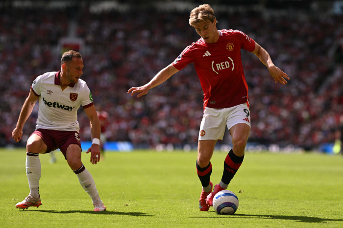 The worst Manchester United fall again in history, disastrous performance to West Ham, 02 defeat → 16th place