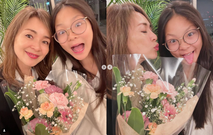 Yano Siho, I heard your daughter is in her adolescence..Oh, I'm so touched by the present. Buy yourself for the first time
