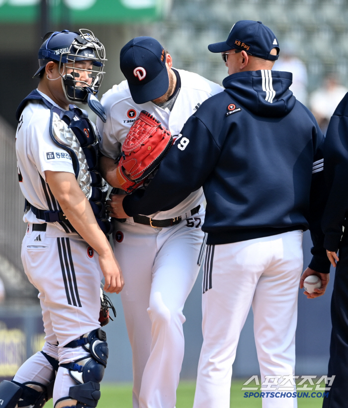 Colerbin, who apologized for his shoulder, smiled again and began training for recovery