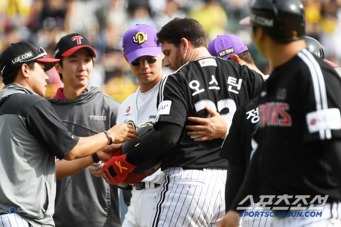 Collision with defenders → A good foreigner who missed 4 games of dizziness, running check in front of the head coach training coach. The meaning of high-five is 
