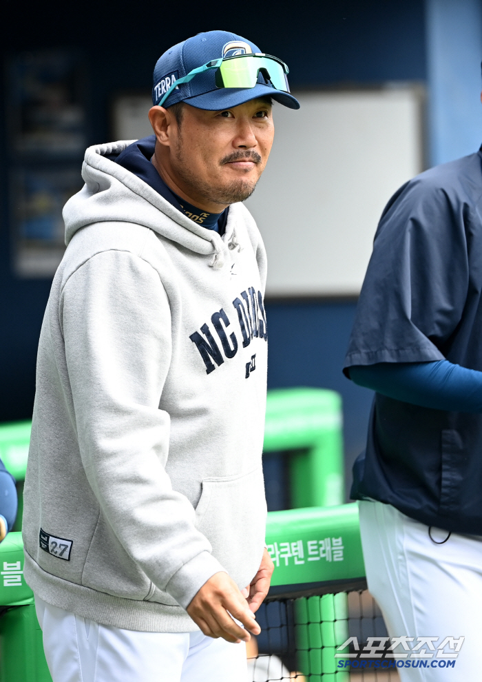 Director Lee Ho-joon of NC (Choi) Jung-ah! Don't hit it when it's critical. 
