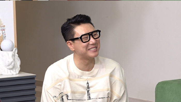 Father-to-be Lee Sang-min, who looks like Kang Soo-ji, makes a surprise appearance..I have a lot of money, so it's okay. My heart is warm (Dolsing Foreman)