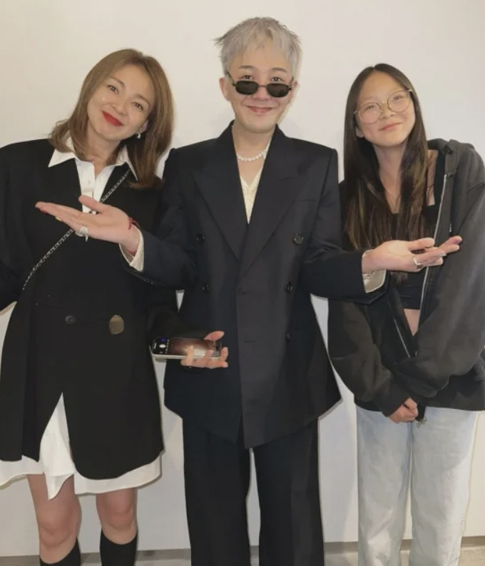G-Dragon Reunits Choo Sa-rang After 8 Years...Only Chu Sarang grew up a lot. 