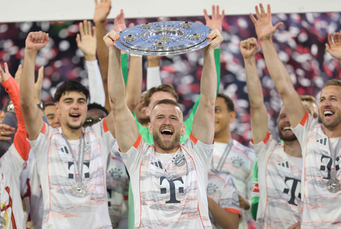It's the worst! KIM's collar dialer transfer, butterfly effect Kim Min-jae, announcing the joining of all-time competitors, and approving the recruitment of the Munich monster CB → Only the player's decision remains